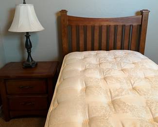 Twin Bed Frame w Nightstand, Twin Mattress/BS, Table Lamp