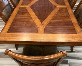 Raymour & Flanigan Soleste Trestle Table w 6 Dining Chairs