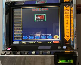 Double Bonus Poker Machine