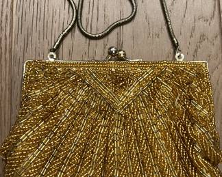 Vintage 1950-1960 La REgale Golden Beaded Clutch Clam Shell Evening Bag