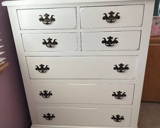 White painted chest of drawers......