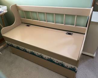 Storage bench