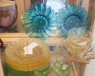 Westmoreland Dessert Plates