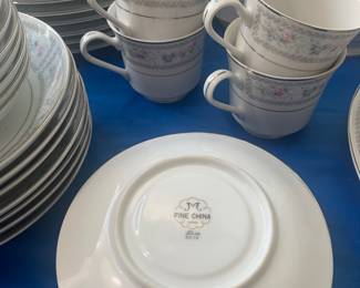 M Fine China - Japan "Lisa" Collection