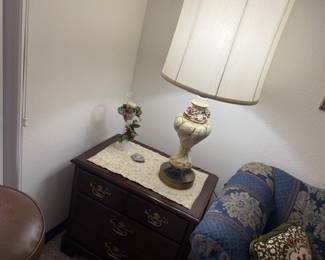Capodimonte lamp, Drexel end table