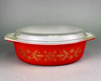 Pyrex 'Golden Poinsettias'