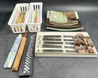 CHOPSTICKS AND RESTS