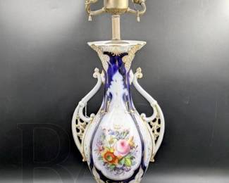 PORCELAIN LAMP