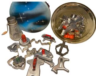 Vintage Kitchen Metal Red Handle Cookie Cutters Glass Mixing Bowl Spice Grinder