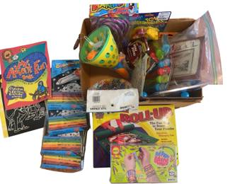 Box of New Kids Crafts Velvet Coloring Advent