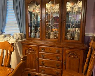 Kincaid Solid Wood Furniture China Cabinet, lighted, with glass shelves