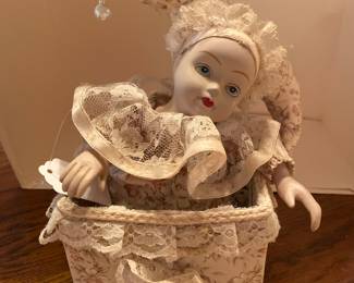 Vintage Jester Harlequin music box