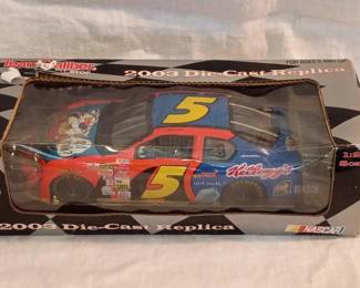 2003 Die-Cast Replica	