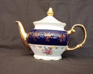 Karlovarsky Porcelain Teapot
