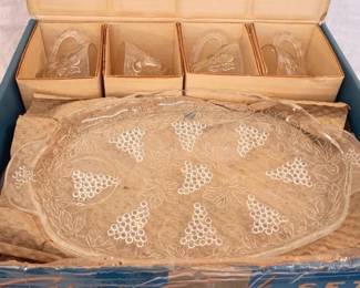 Vintage Serva-Snack Set- Anchor Hocking