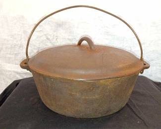 Cast Iron Pot with Lid