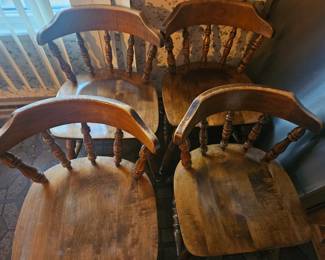 Captain  Chairs 4
