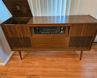 Grundig Stereo & Turntable