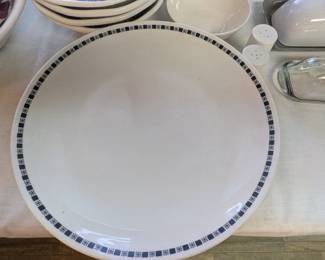 Mikasa Accent Polka serving plate