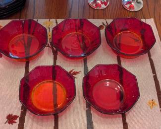 'Molly' ruby red dessert bowls