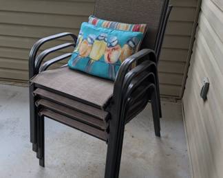 Set of 4 outdoor dining chairs