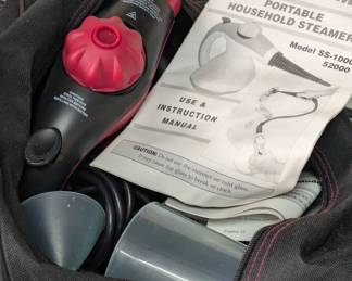 Scünci Portable household steamer