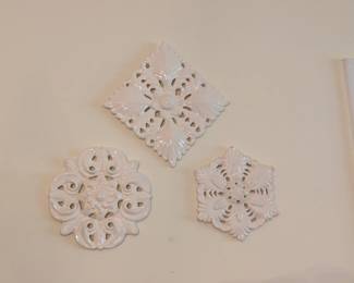 Wall medallions decor