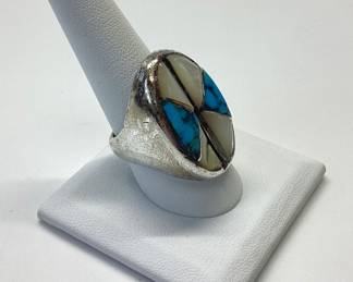 VTG. SOUTHWESTERN MENS RING SIZE 9.5 SOUTHWESTERN MENS RING FEATURING TURQUOISE AND MOTHER OF PEARL ACCENTS (DAMAGE AT ONE M.O.P. SETTING)