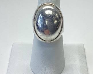 VTG. STERLING SILVER LADIES DOME RING SIZE 7.5 LADIES DOME RING