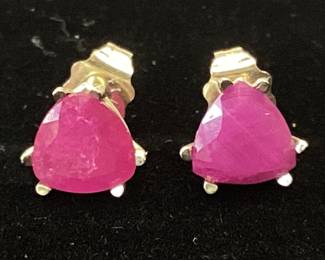 14K TRILLION CUT RUBY EARRINGS THESE 14K WHITE GOLD EARRINGS FEATURE TWO 3/4 CARAT TRILLION CUT RUBIES. WEIGHT IS 1.25 GRAMS