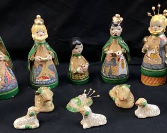 14 PIECE HAND CARVED WOOD NATIVITY SCENE, MADE IN MEXICO