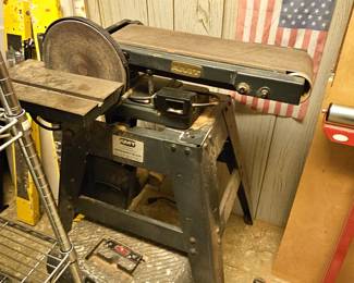 Belt/disc sander.
