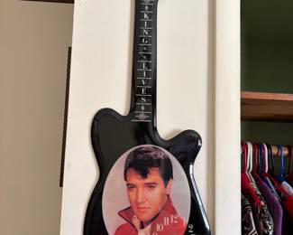 Elvis Presley Guitar Clock