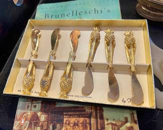 24K gold plate Pineapple serving knives 