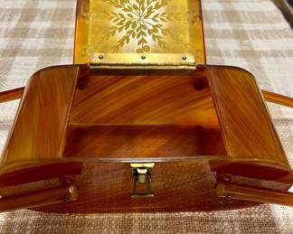 Vtg. Lucite Butterscoth/Amber slag purse