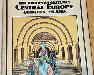 1 of 2 "The History of the Feminine Costume of the World" books - w/10 book per pack