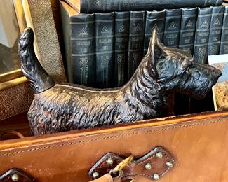 Cast iron Scottie dog door stop 