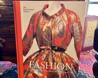 The Kyoto Costume Institute - Fashion from 1800 to the 2000 Century