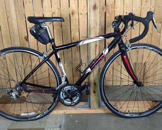 Diamondback Podium 2 24-Speed Racing Bike 
