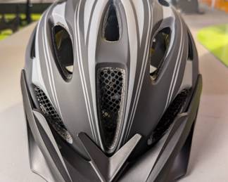 Serfas Vault Bicycle Helmet, Adult S/M