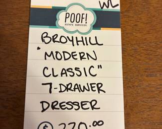 Broyhill "Modern Classic" 7 - Drawer Dresser 