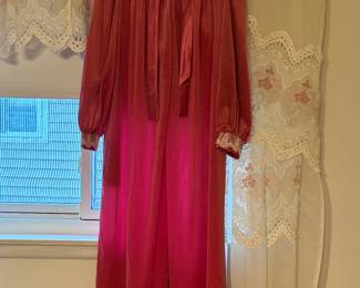 Antique Women's Clothing