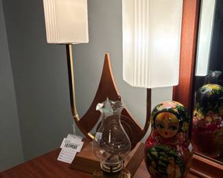 MCM Double Bulb Lamp (B) 