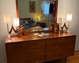 Drexel Declaration Dresser
