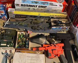 Model Kits. Britains, Telescope