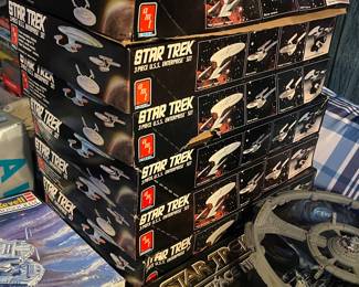 AMT Star Trek USS Enterprise Model Kits