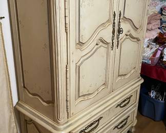 Thomasville Armoire