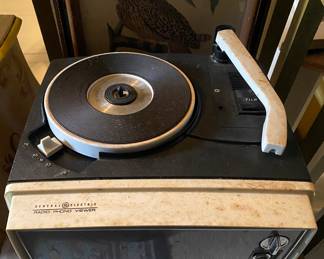 General Electric Radio Phonograph Viewer