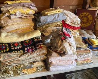 Vintage Linens and Bedding