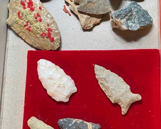 Assorted Arrowheads